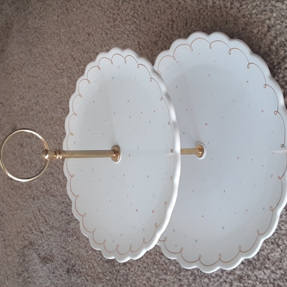 LC Lauren Conrad 2 Tier Stand